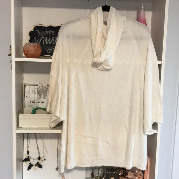 WILDFOX Peace Sign Oversized Hooded Poncho Sweater - Picture 9 of 11